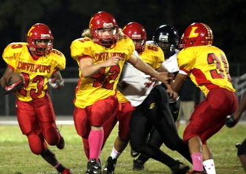 Lejeune's running game wears down Pamlico's defense