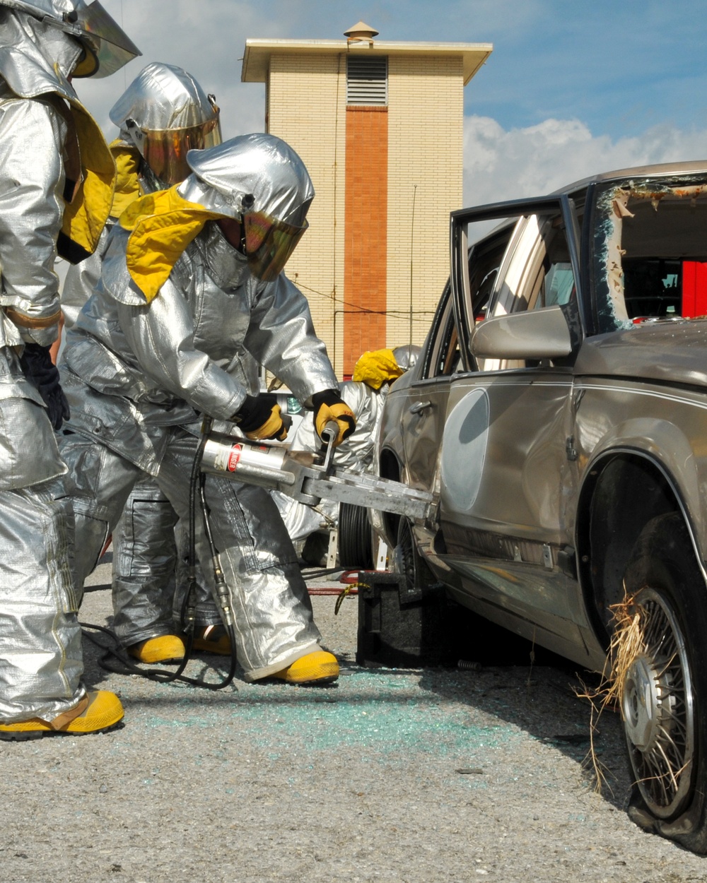 147th Reconnaissance Wing Fire Department conducts vehicle extrication training