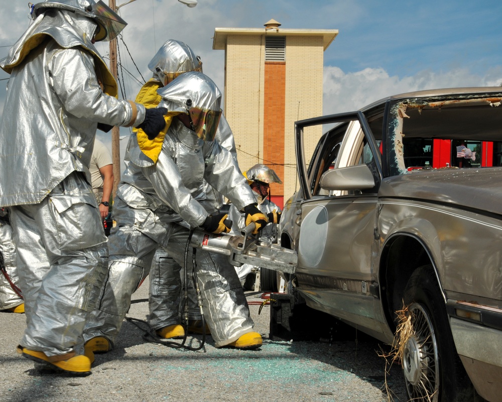 147th Reconnaissance Wing Fire Department conducts vehicle extrication training