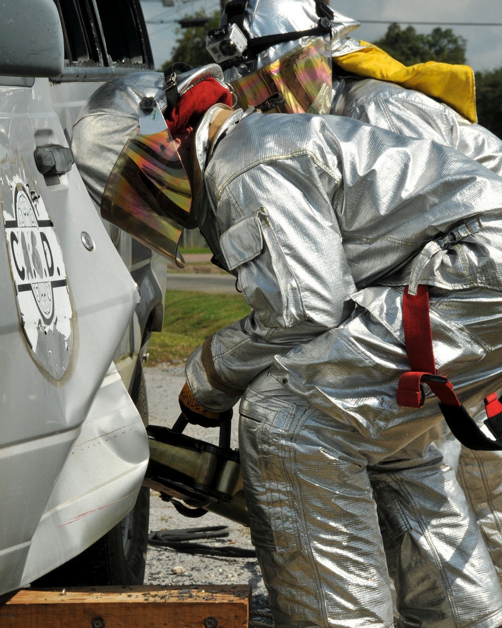 147th Reconnaissance Wing Fire Department conducts vehicle extraction training