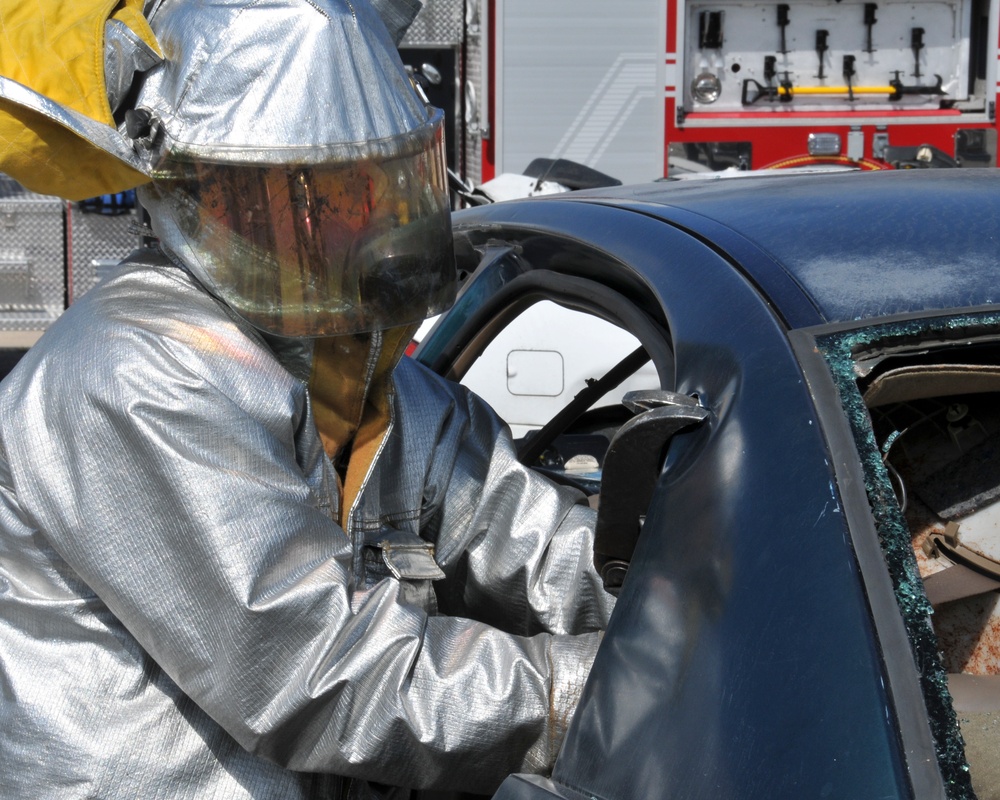 147th Reconnaissance Wing Fire Department conducts vehicle extrication training