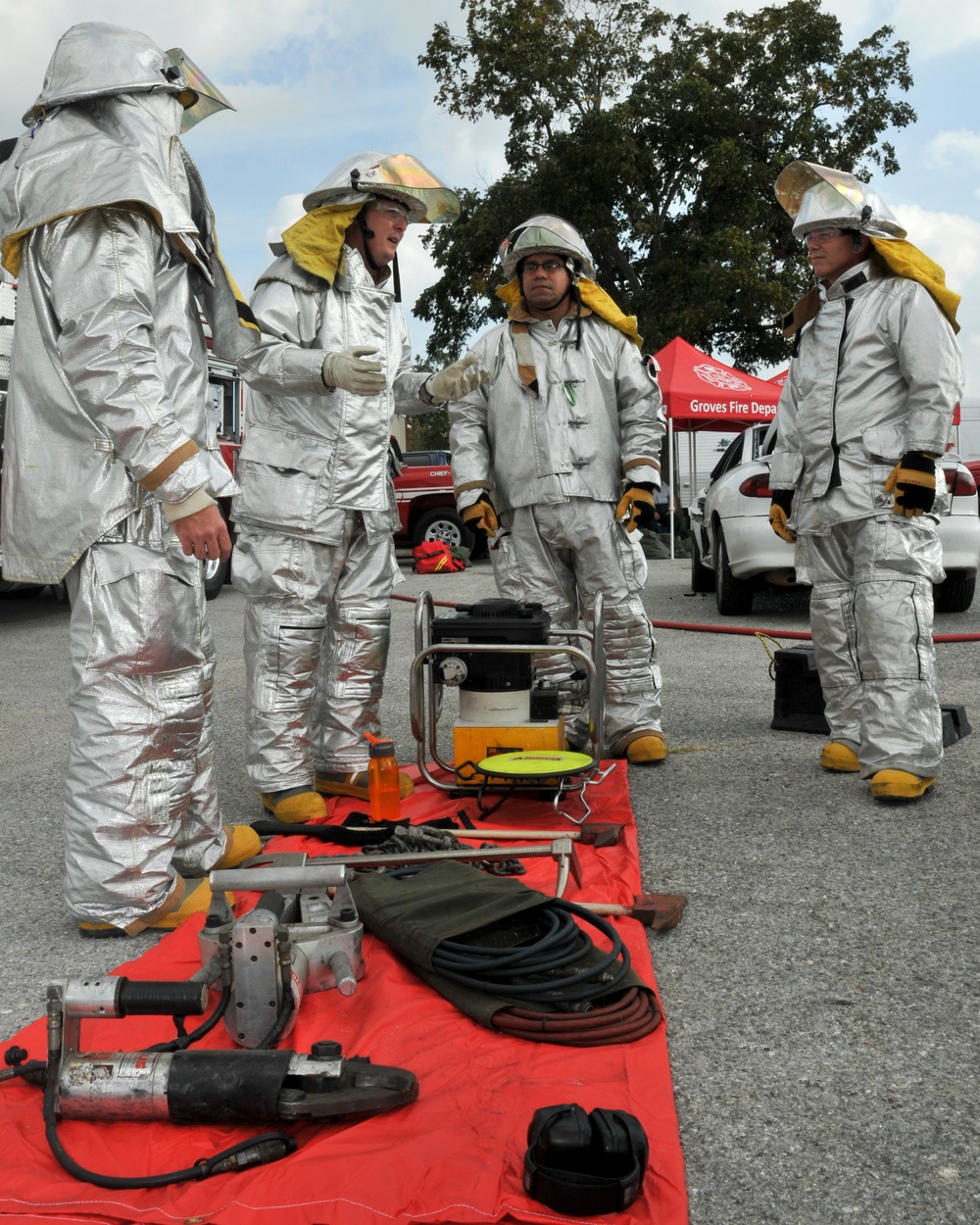 147th Reconnaissance Wing Fire Department conducts vehicle extrication training