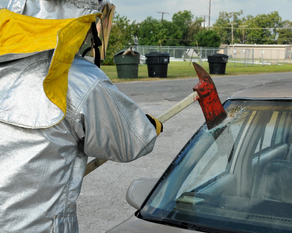 147th Reconnaissance Wing Fire Department conducts vehicle extraction training