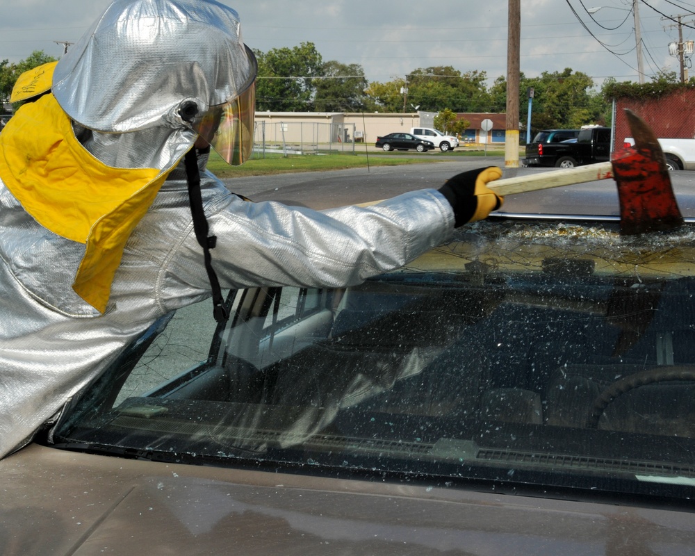 147th Reconnaissance Wing Fire Department conducts vehicle extraction training