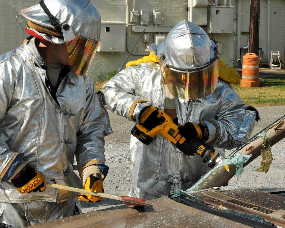 147th Reconnaissance Wing Fire Department conducts vehicle extraction training