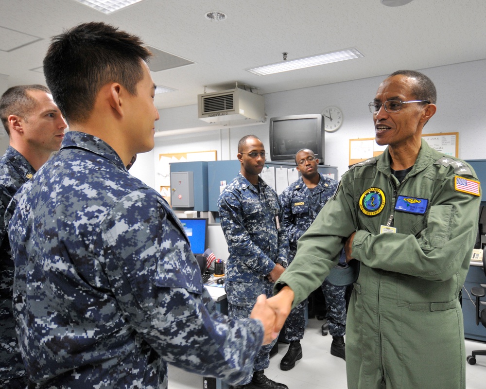 Pacific Fleet Commander visits NAF Misawa