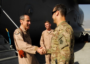AMC commander visits BAF airmen, shows appreciation