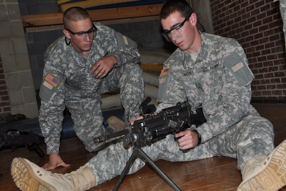 Indiana Guard recruits compete in Warrior Challenge