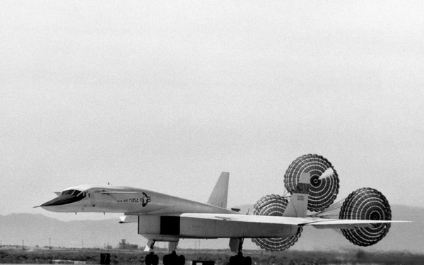 XB-70A landing with drag chutes deployed