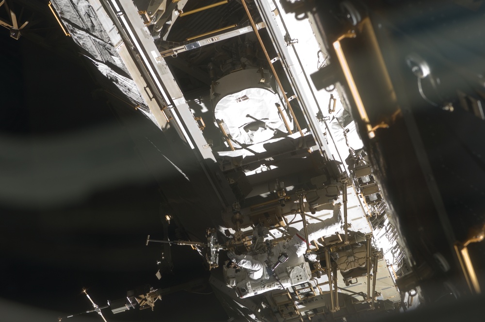 STS-11919 Extravehicular Activity EVA 1 Translate and Ingress
