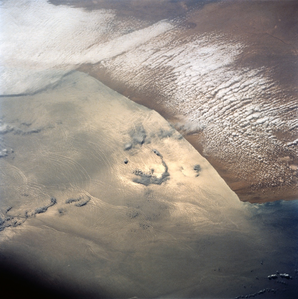 Earth observations from the shuttle orbiter Atlantis during STS-46