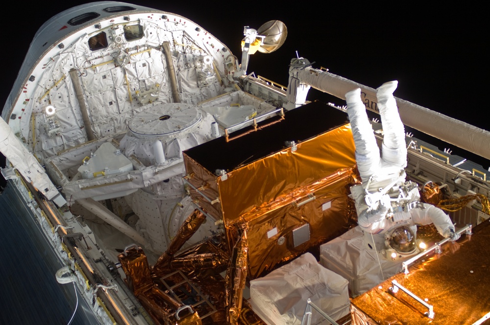 STS-125 MS5 Feustel during EVA5