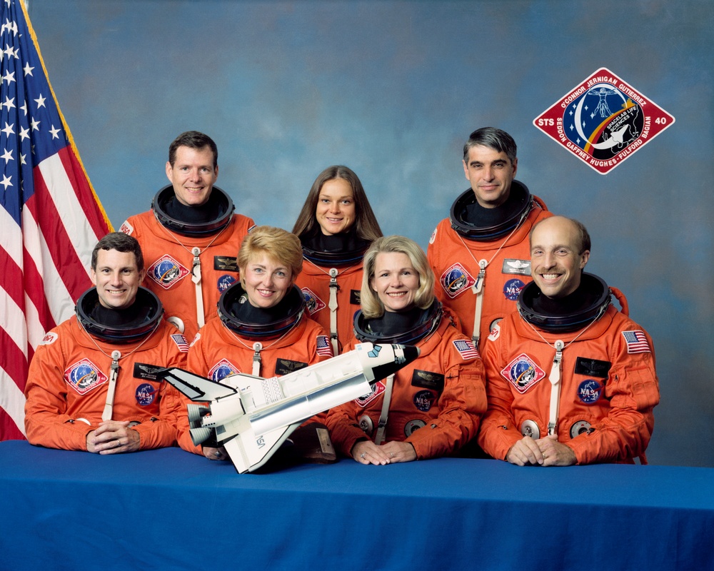 STS-40 Official Crew Portrait