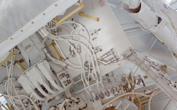 View of the aft avionics tray between the Z1 and S0 Trusses taken during the fourth EVA of STS-110