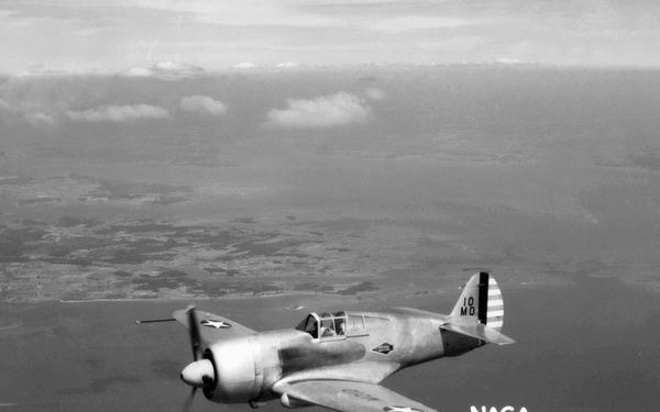 Curtiss XP-42