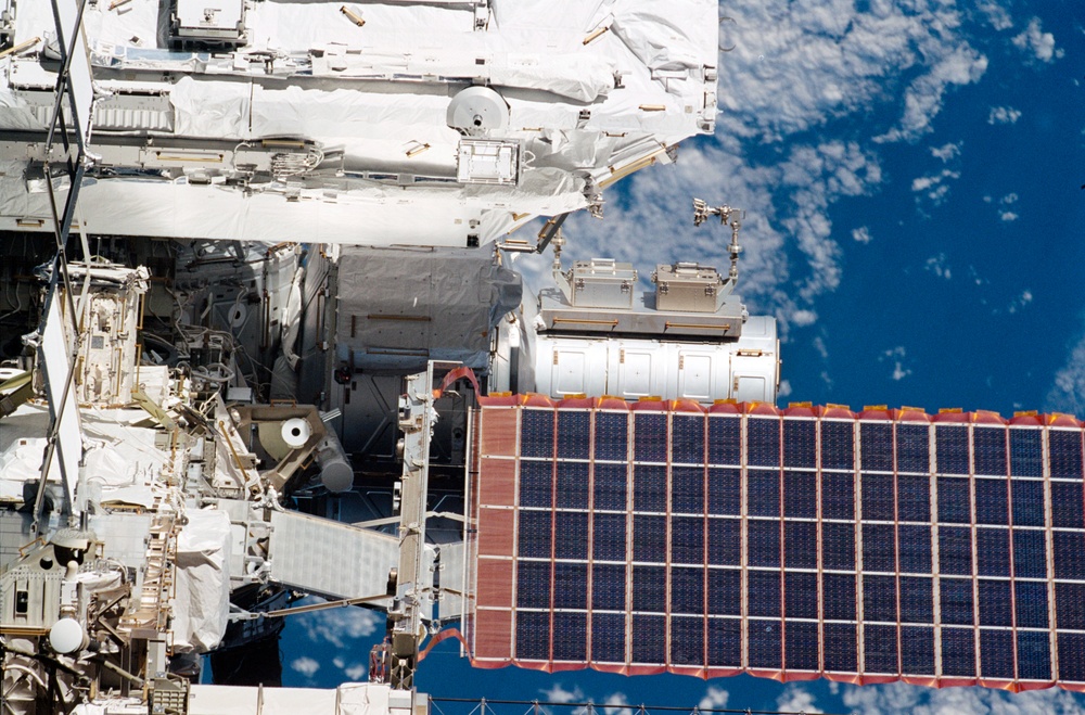 View of the zenith side of the P6 and S0 Trusses taken during STS-110