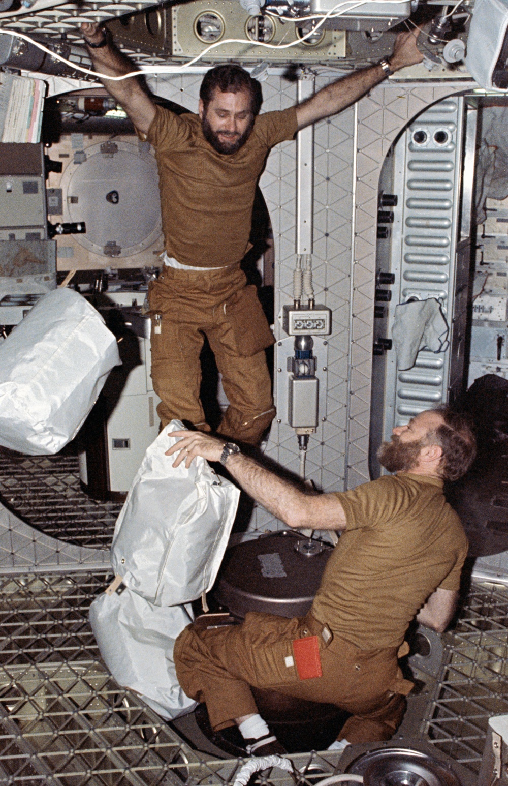 SKYLAB IV - INFLIGHT CREW