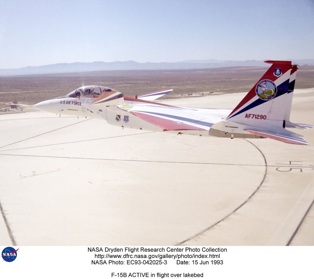 F-15B ACTIVE in flight over lakebed