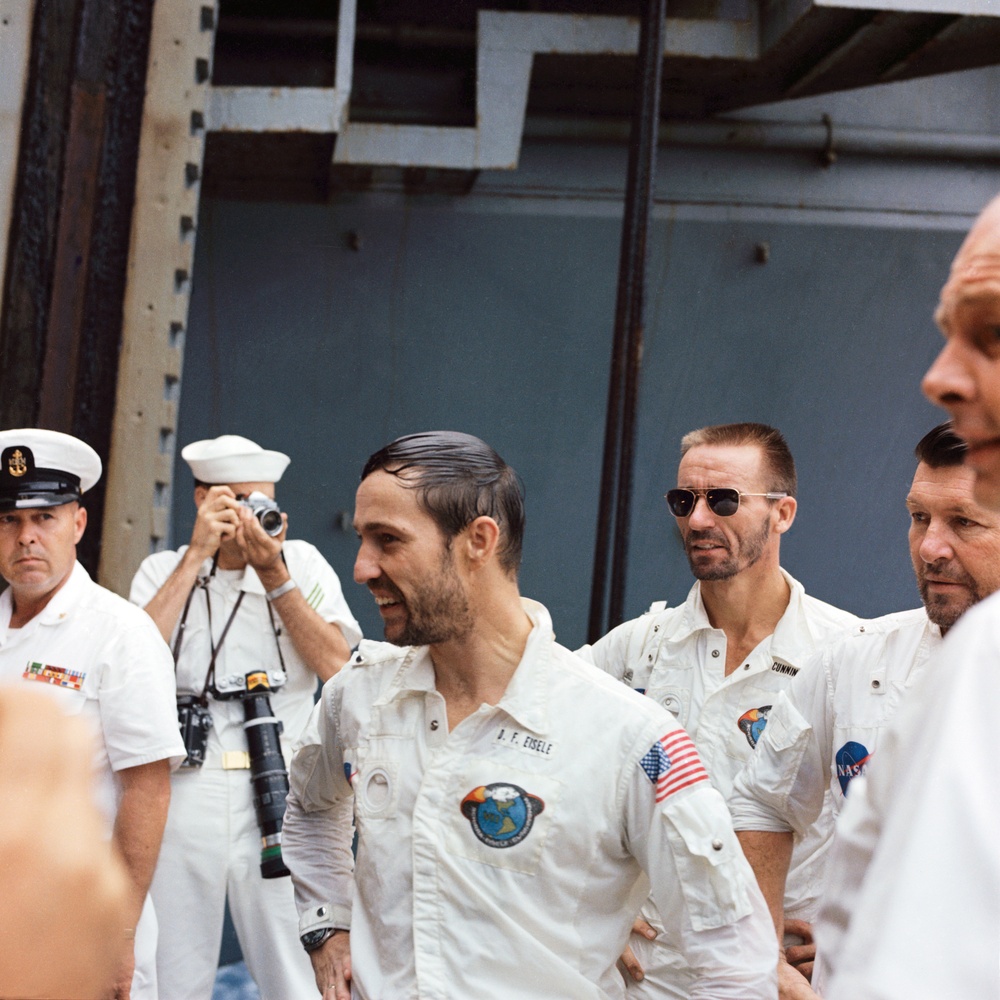 RECOVERY -  APOLLO 7