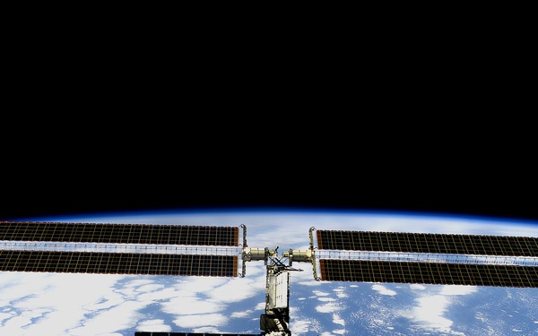 View of the ISS taken during final flyaround of STS-100