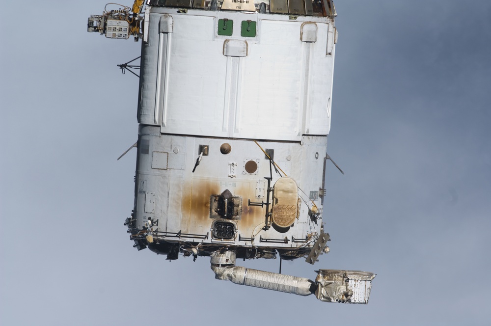 Fly-around view of the ISS by the STS-127 crew