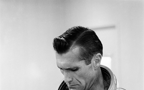 GORDON, RICHARD F., ASTRONAUT - MISC. - GT-11