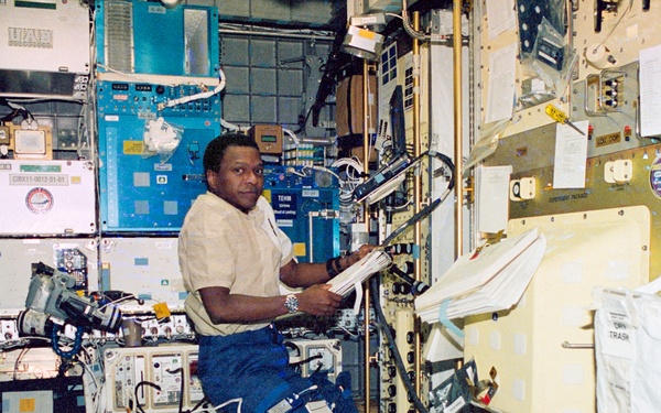 Brown works at the CM-2 in the Spacehab RDM during STS-107