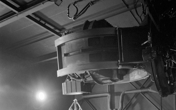 BLDG. 5 - INTERIOR TRANSLATION AND DOCKING SIMULATOR - APOLLO TDS