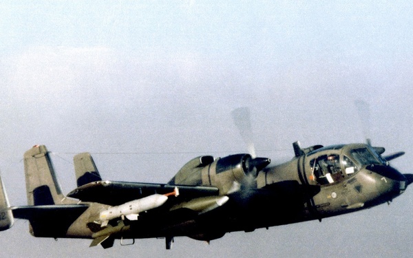 Grumman OV-1C in flight