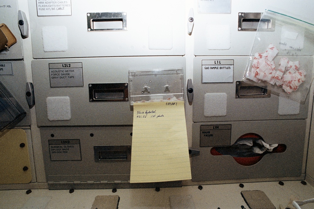 Plant experiment on Spacelab locker
