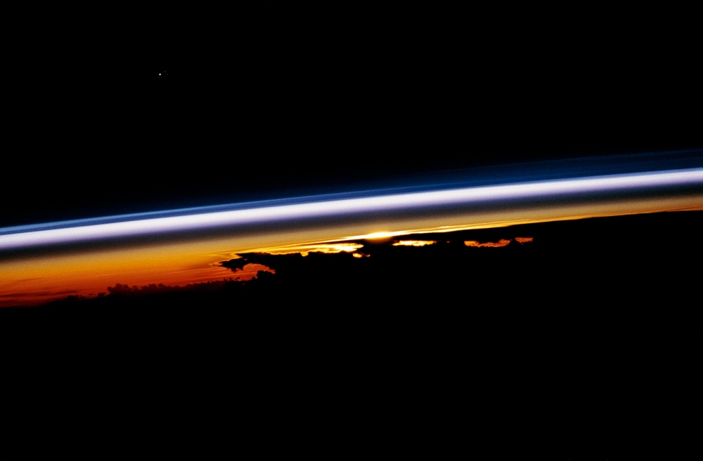 Earth views and an illuminated earth limb