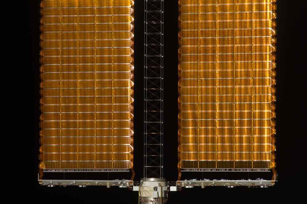 Fly-around view of the ISS by the STS-127 crew