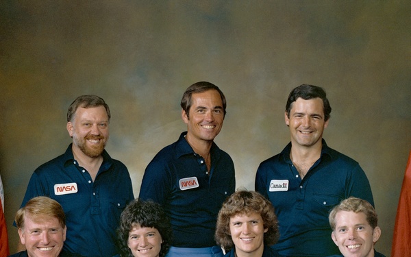 Official photo of the 41-G crew