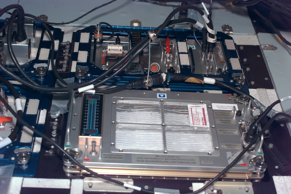BTS - Biotechnology equipment onboard the Mir Space Station
