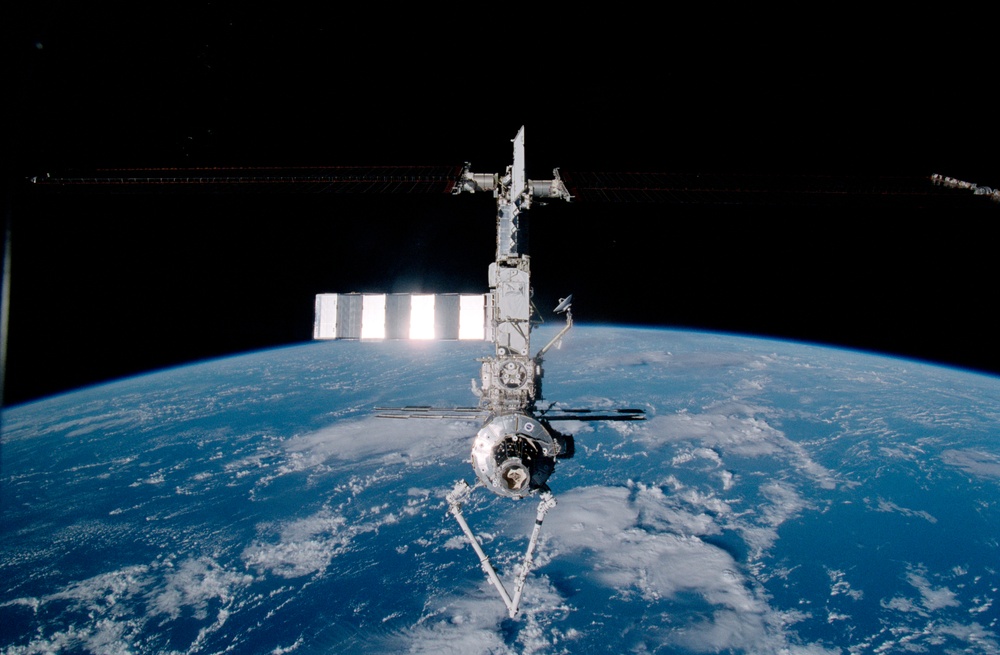 View of the ISS taken during final flyaround of STS-100