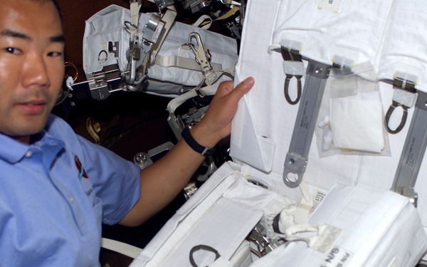 Soichi Noguchi with tool kit