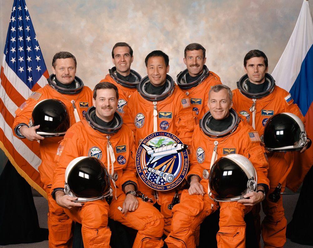 STS-106 crew portrait