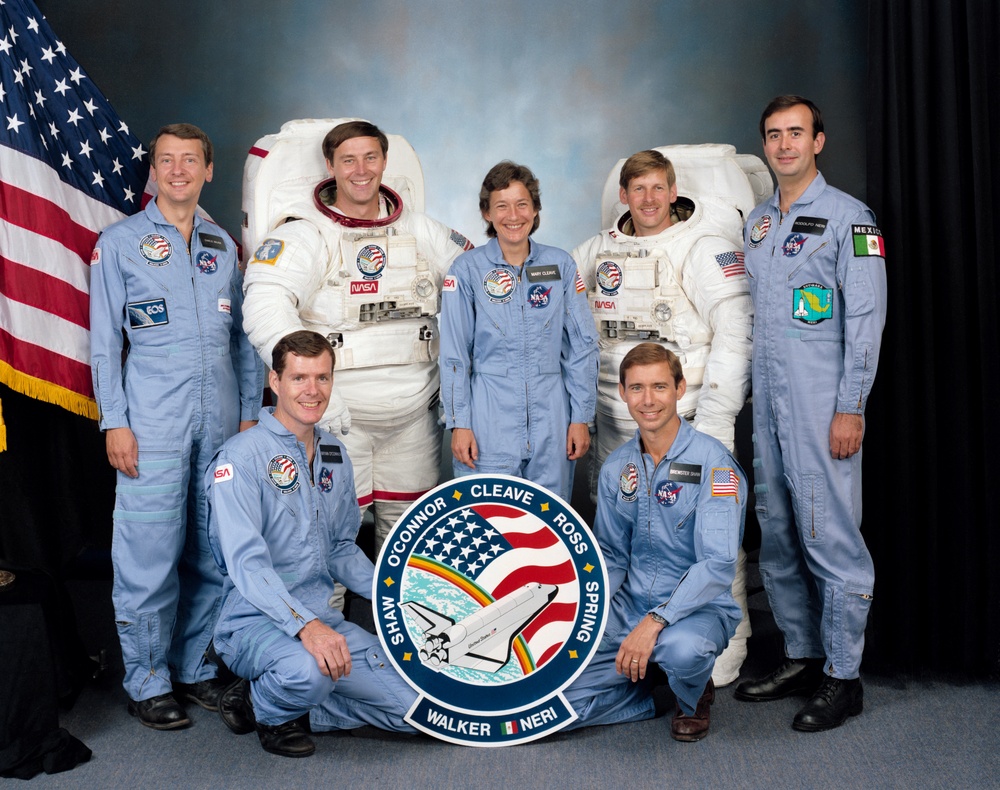 OFFICIAL PORTRAIT - STS 61B CREW