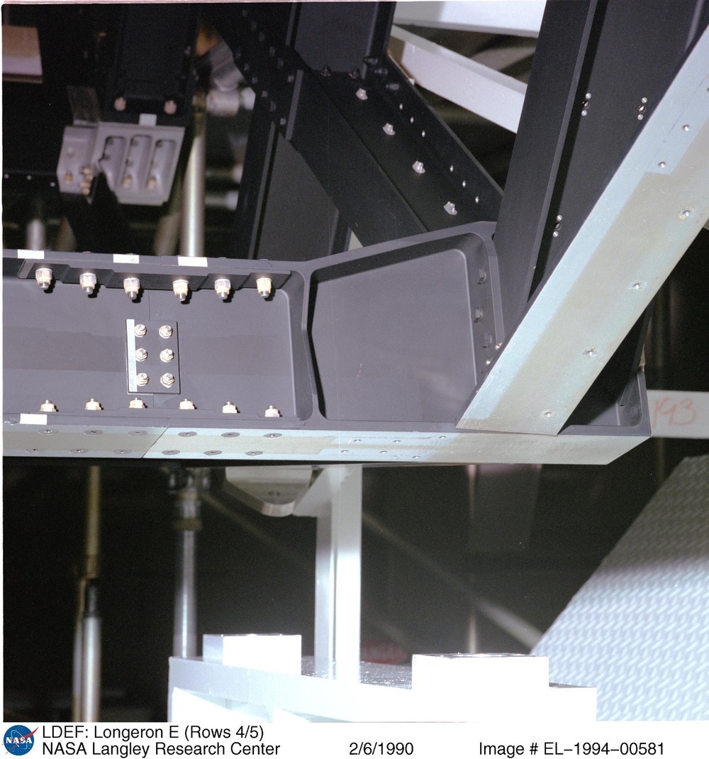 LDEF: Longeron E (Rows 4/5)