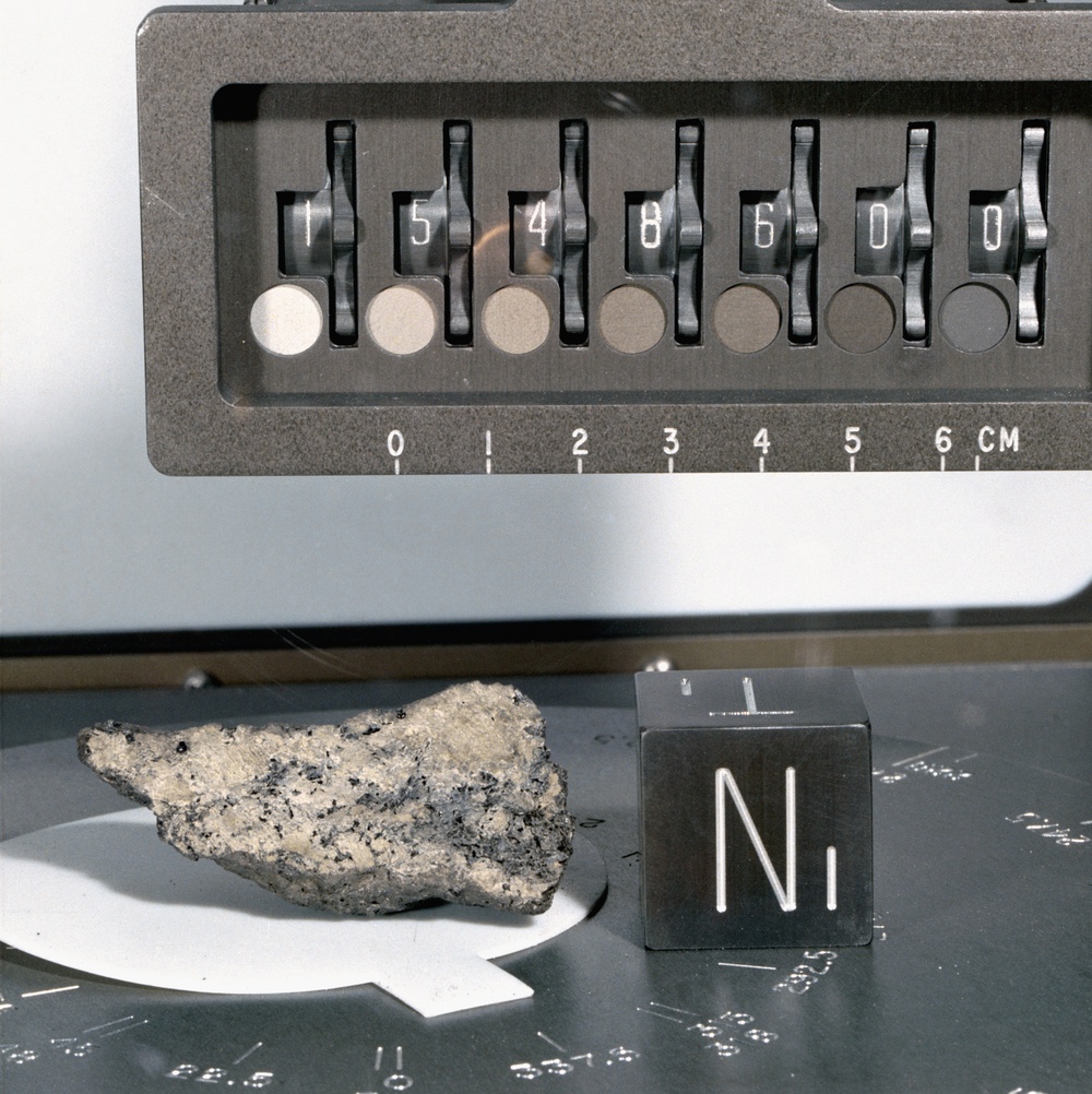 LUNAR SAMPLE - APOLLO 15 ROCK #15486 - BASALT