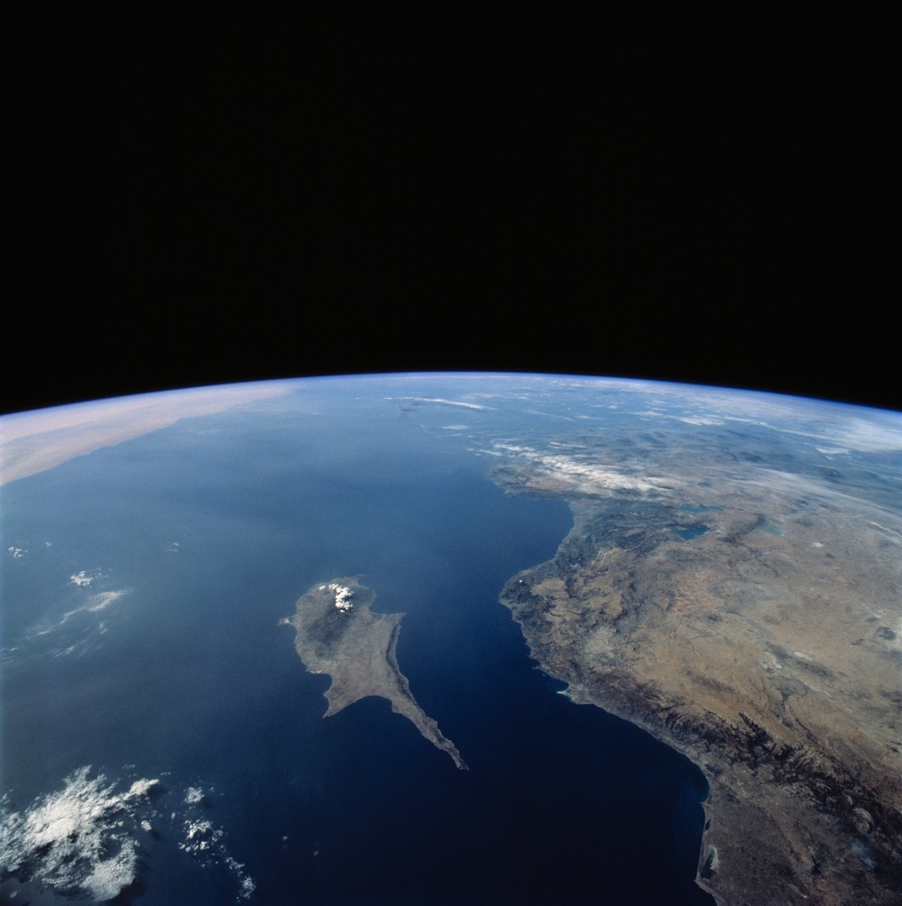 Earth observations during STS-58