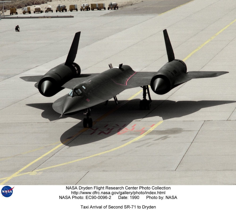 Taxi Arrival of Second SR-71 to Dryden