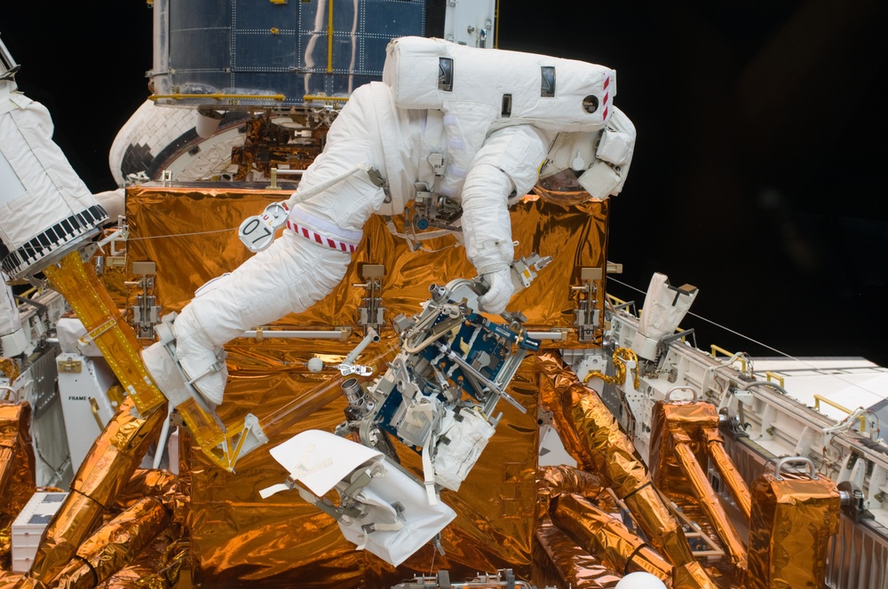 STS-125 MS1 Good during EVA2