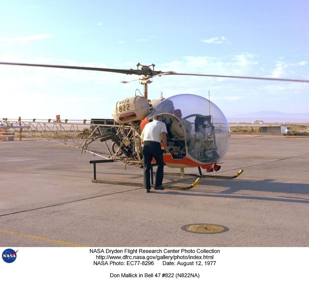 Don Mallick in Bell 47 #822 (N822NA)