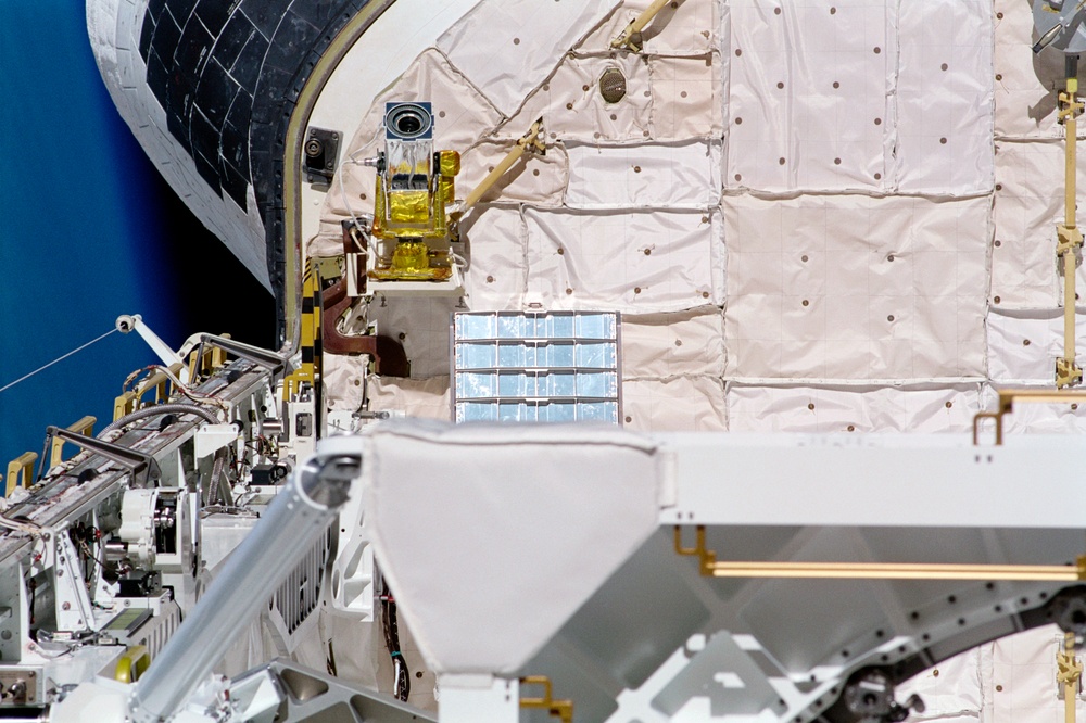 IMAX Cargo Bay Camera (ICBC) open door