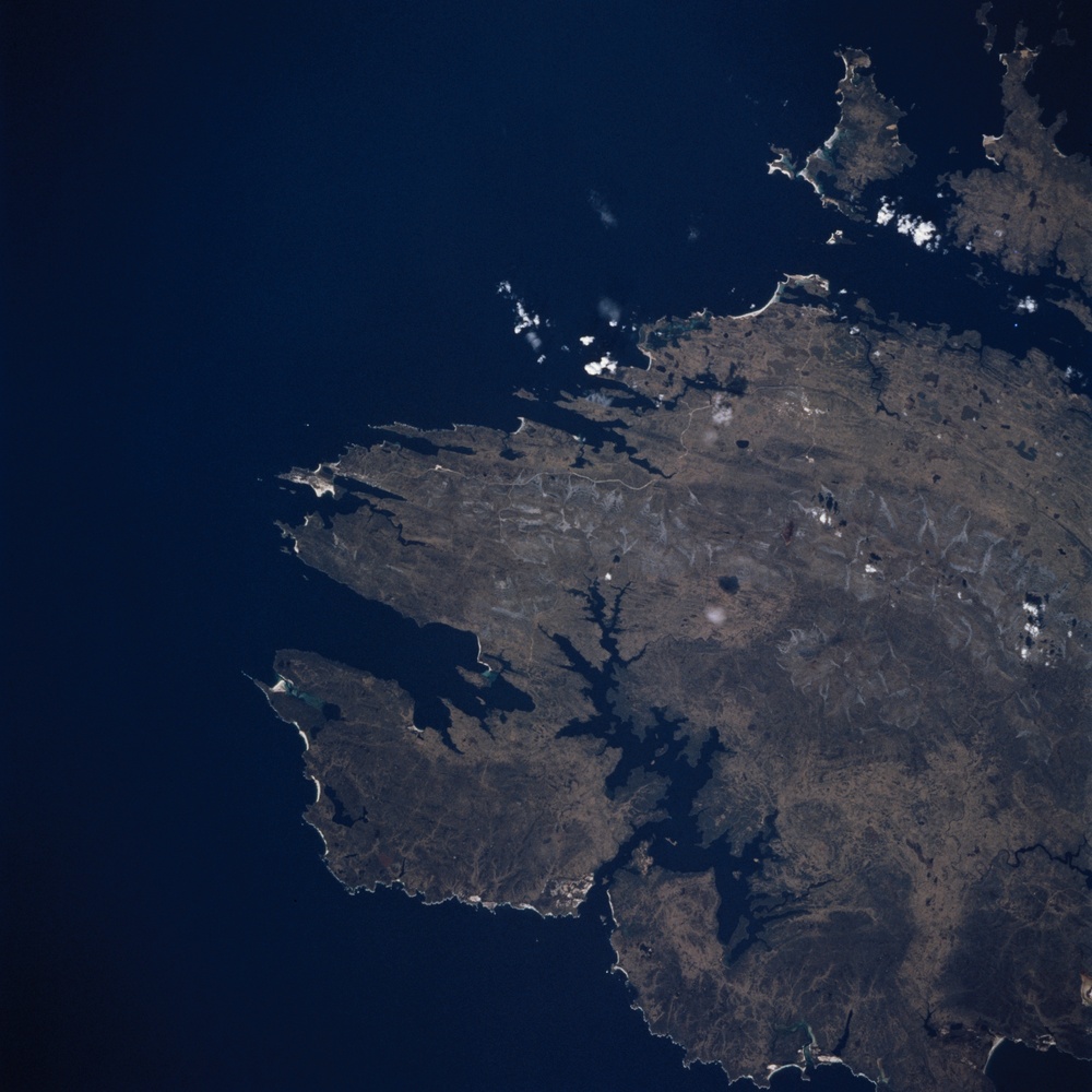 Earth observations taken during the NASA/Mir 22 mission