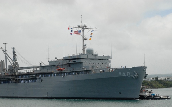 USS Frank Cable arrives for port visit