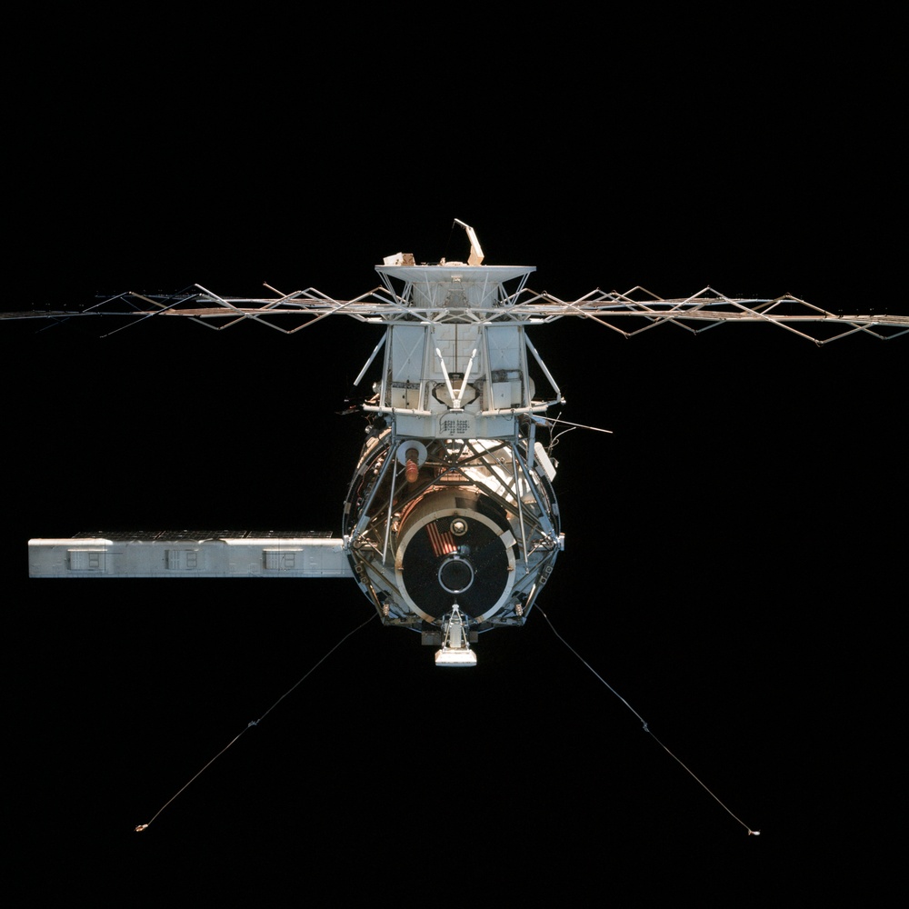 Skylab 4, Skylab MDA and ATM at undocking