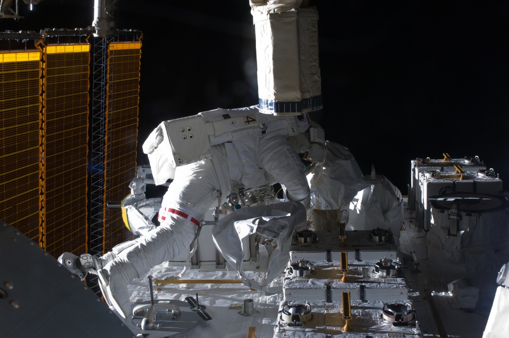 Marshburn during EVA-5