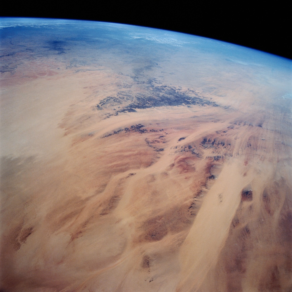 Earth observations from Columbia, Orbiter Vehicle (OV) 102, during STS-52